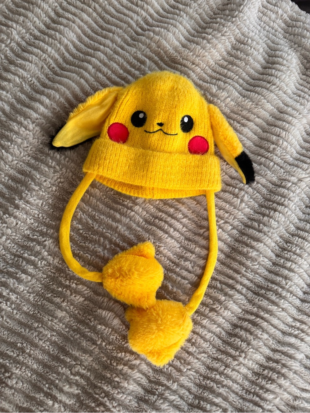 NWOT Pokémon Pikachu character hat with movable ears